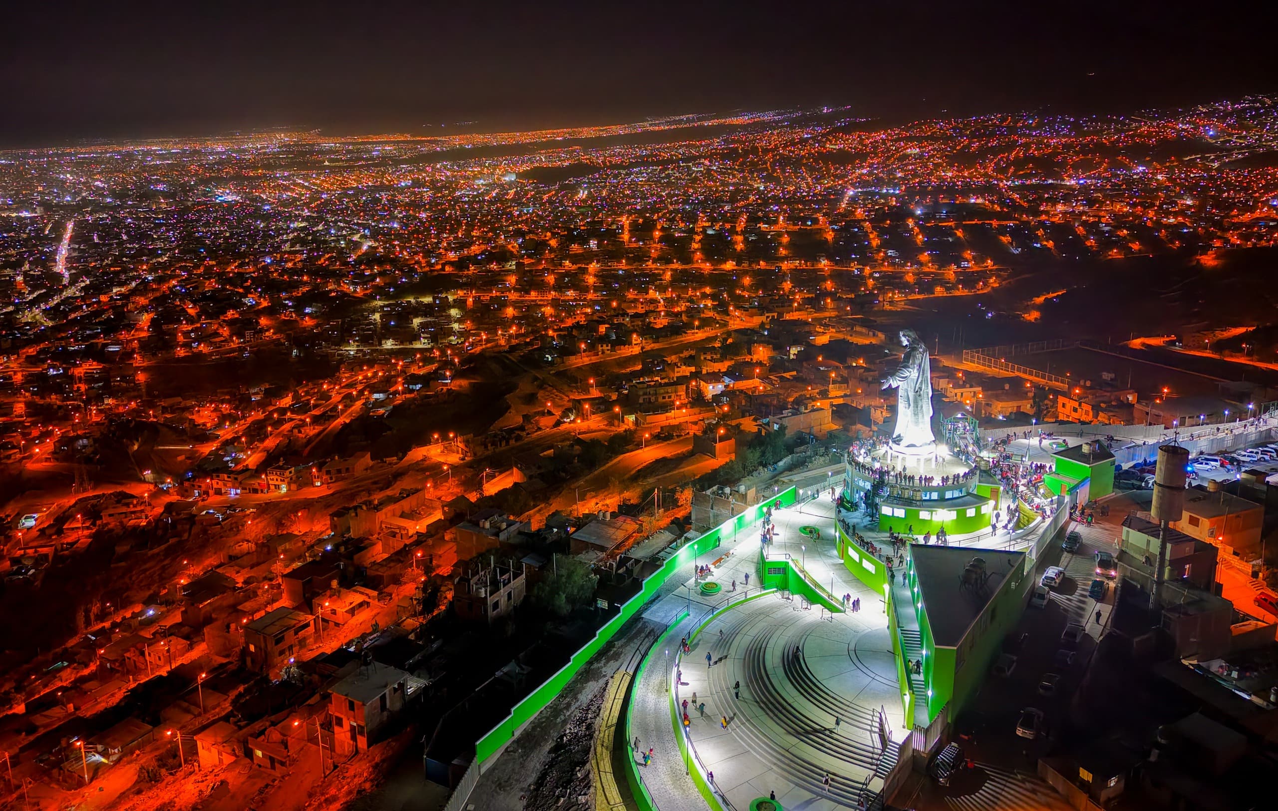 Paucarpata tiene el Cristo Blanco más grande de Arequipa