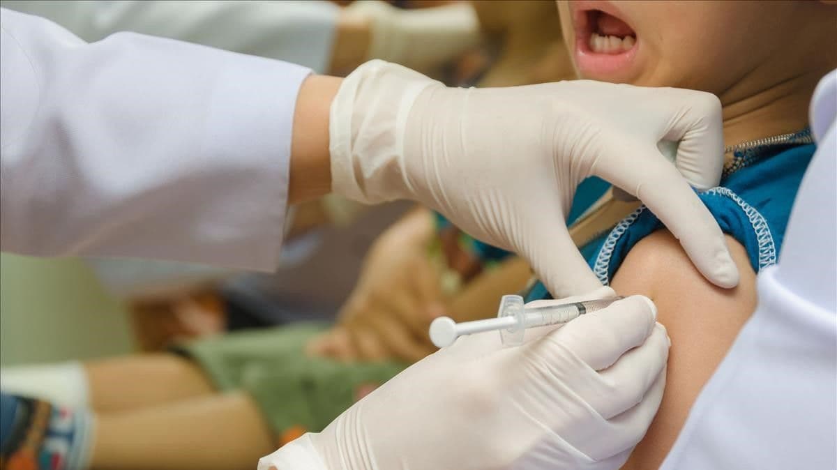 Digemid aprobó registro Pfizer para su uso en menores de 12 a 15 años