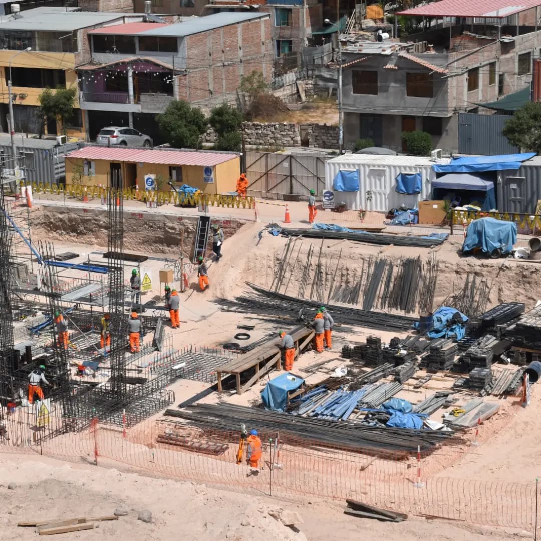Conflicto entre gremio y empresa en obra del PJ sigue sin solución