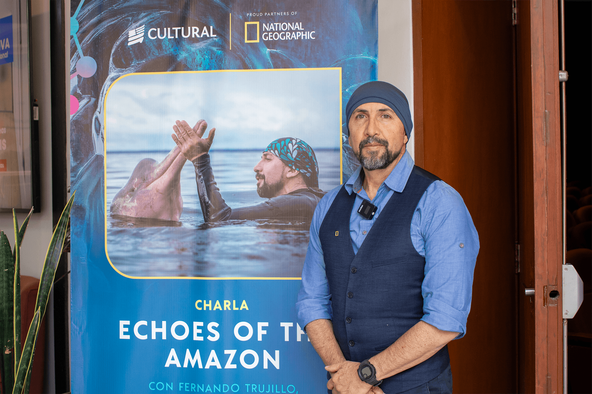 El “Hombre Delfín” de National Geographic llegó al Cultural