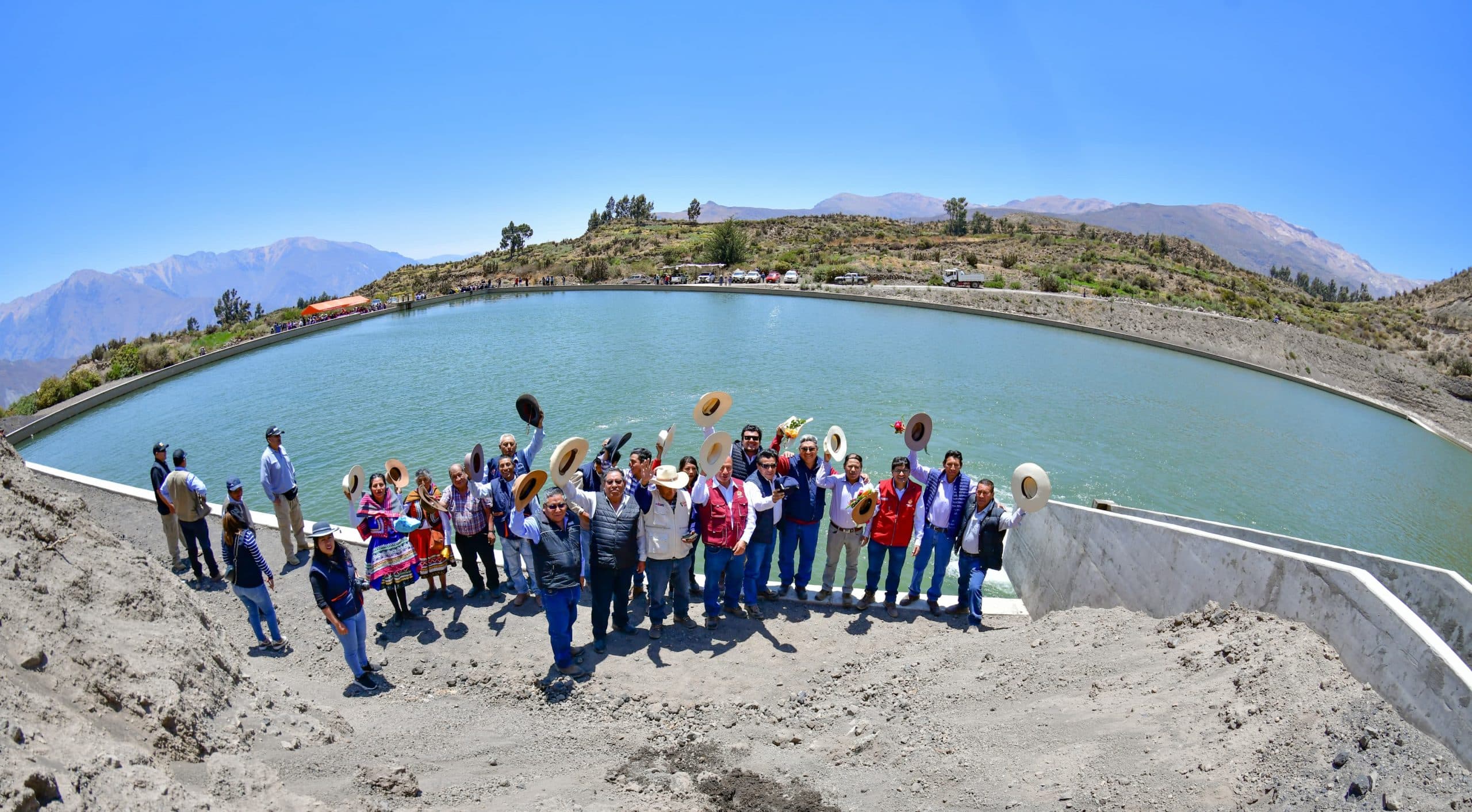 Programan la construcción de 100 mini represas en la región
