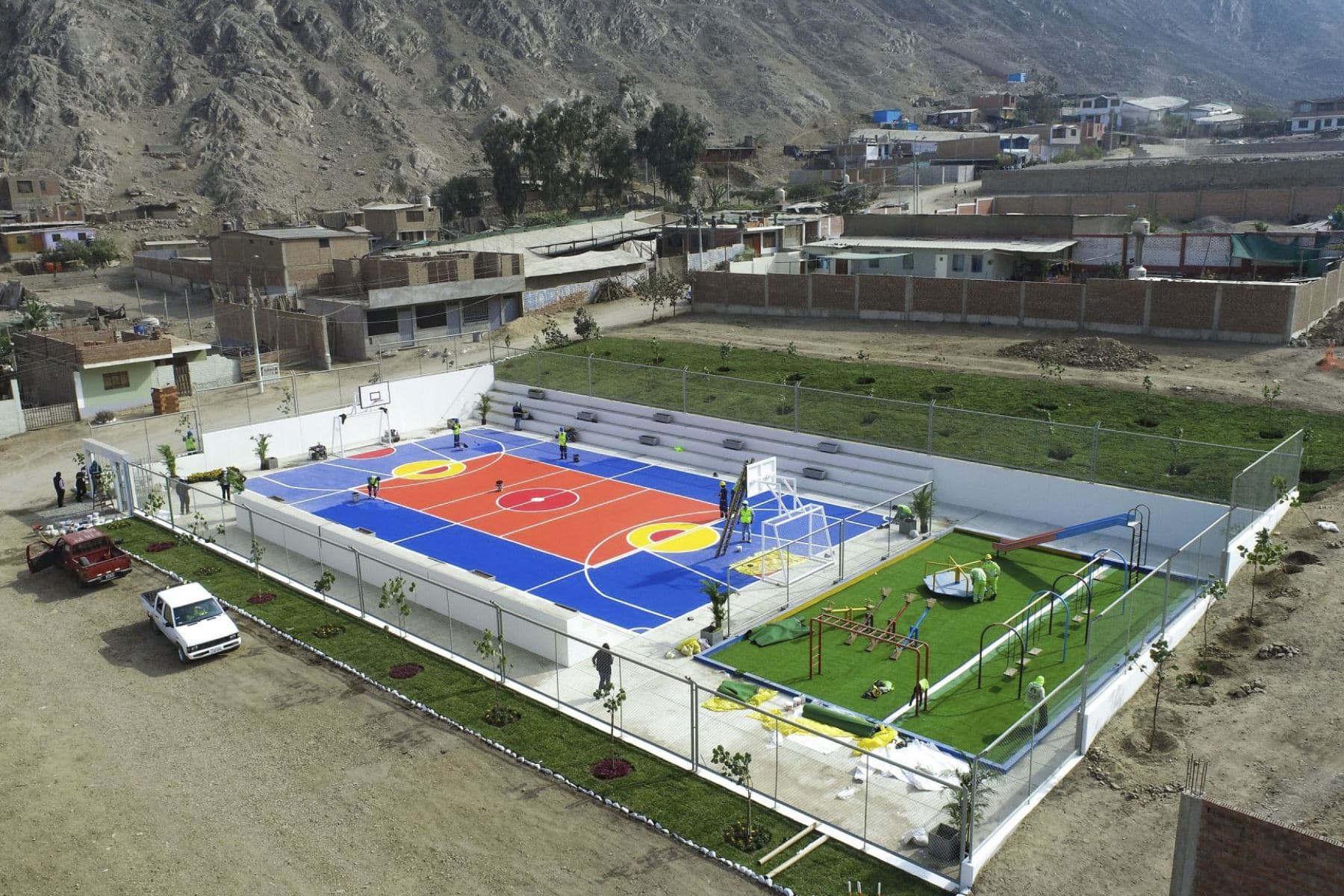 Implementaron 18 losas deportivas en zonas de escasos recursos