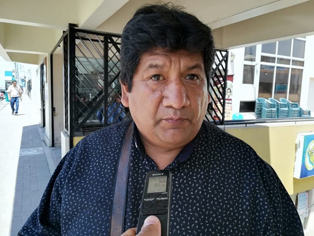 Sindicatos y gremios marchan en respaldo a Pedro Castillo