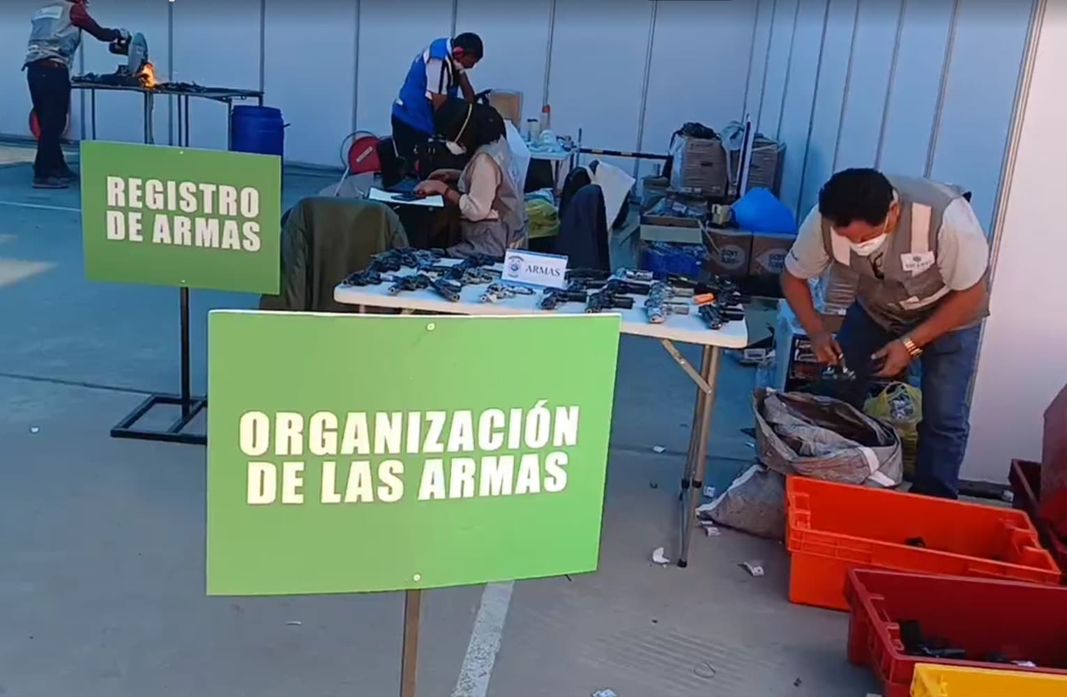 Destruyen un millar de armas de fuego incautadas a delincuentes