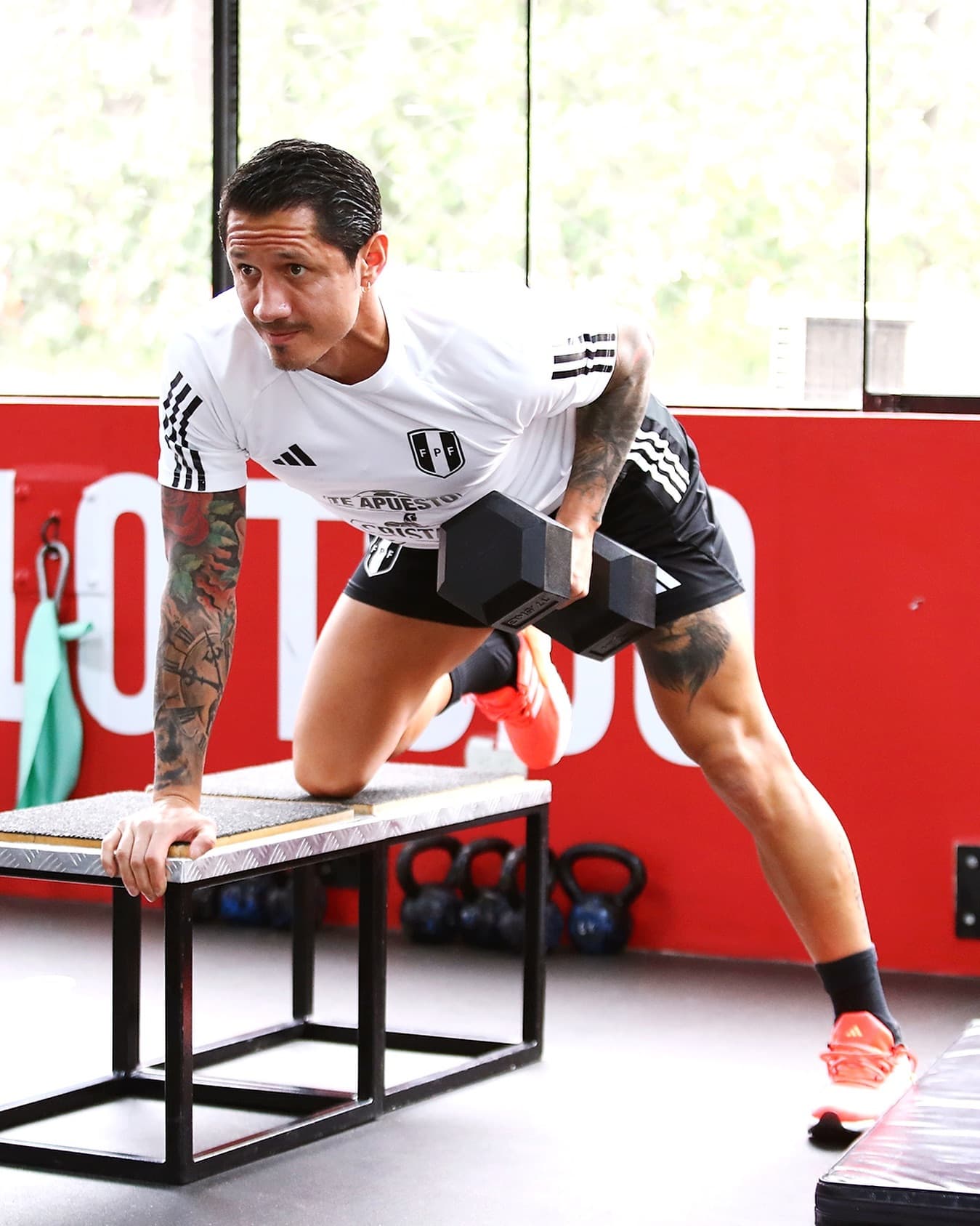 Selección peruana va con todo ante Bolivia y Venezuela