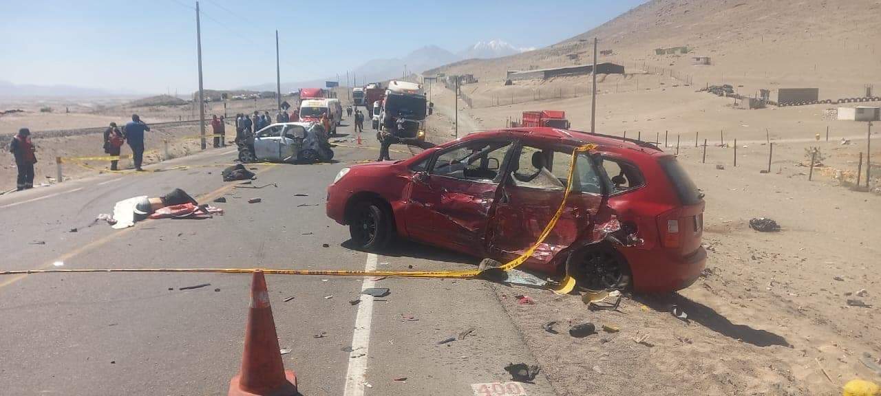 Accidente deja tres muertos en carretera de ingreso a Arequipa