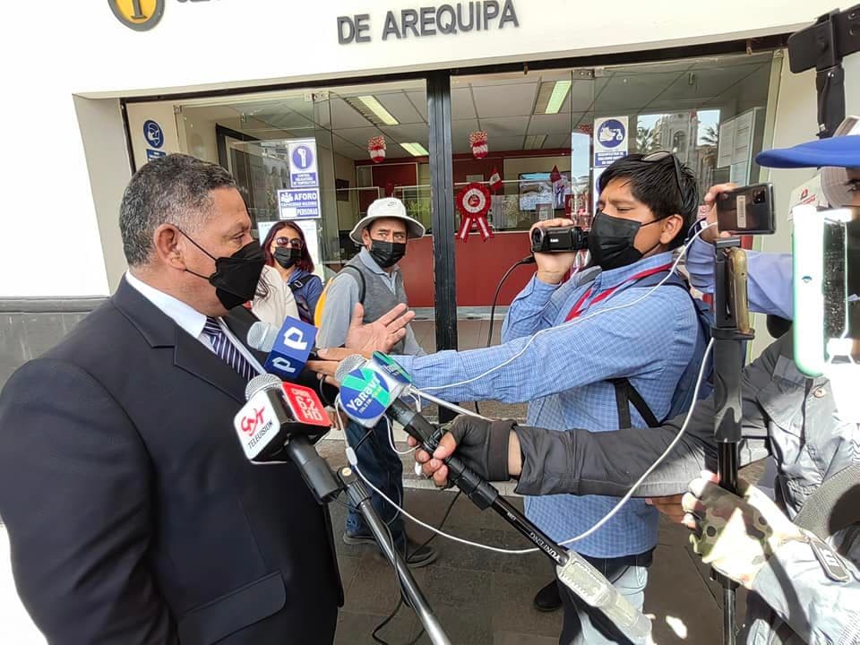 Congresista Medina no apoya vacancia