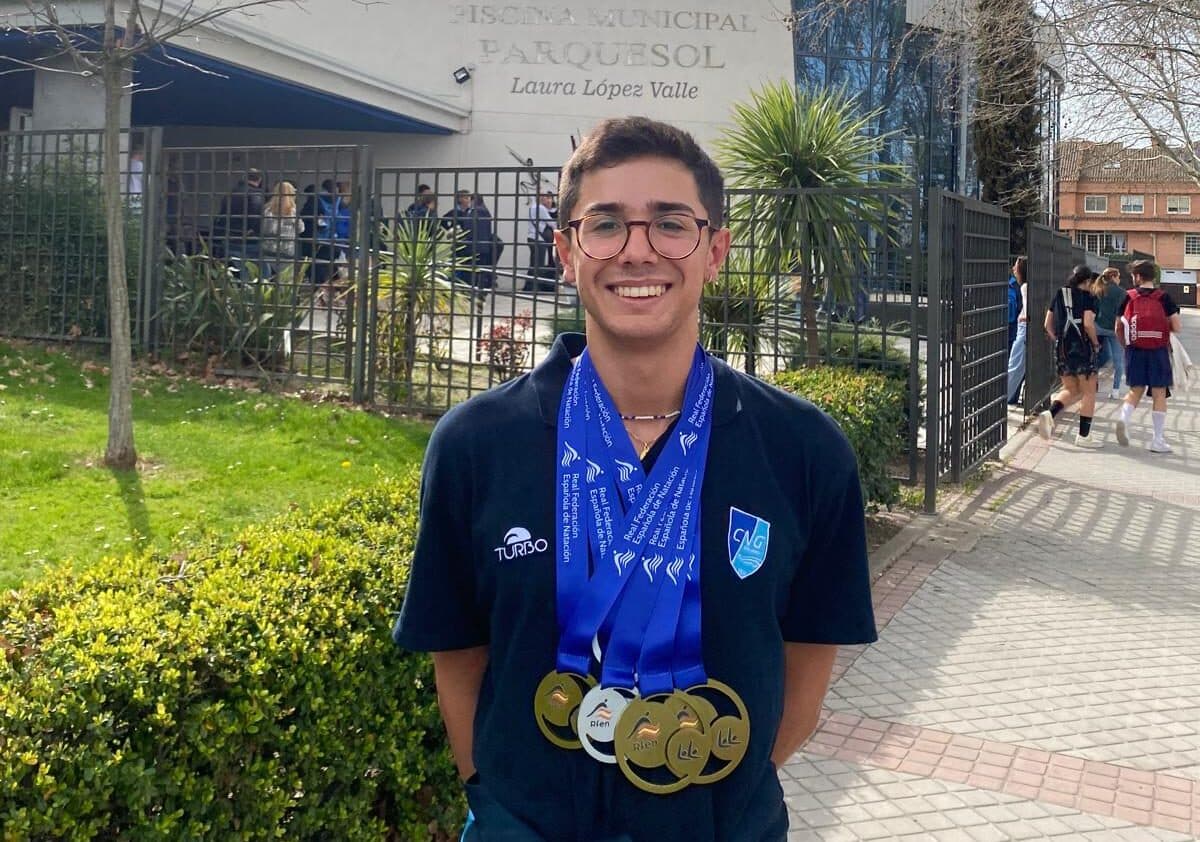 Deportista con raíces peruanas gana el bronce en natación artística