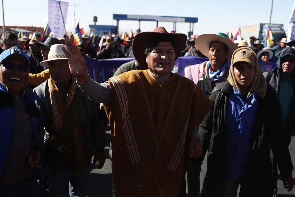 Bolivianos acataron bloqueos en respaldo al exmandatario