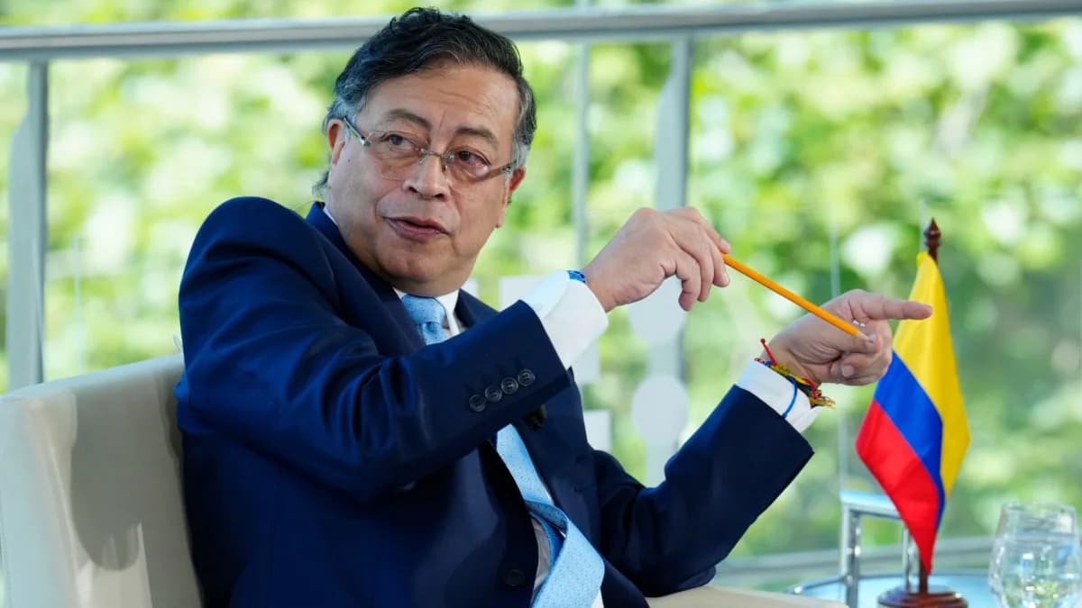 Gustavo Petro podría convocar a una asamblea constituyente