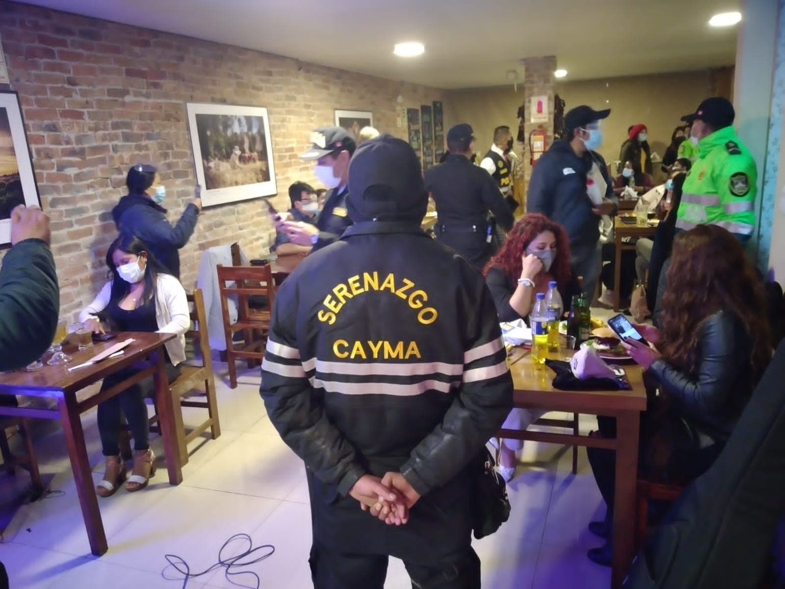 Cayma: Intervienen local donde se realizaba fiesta con orquesta