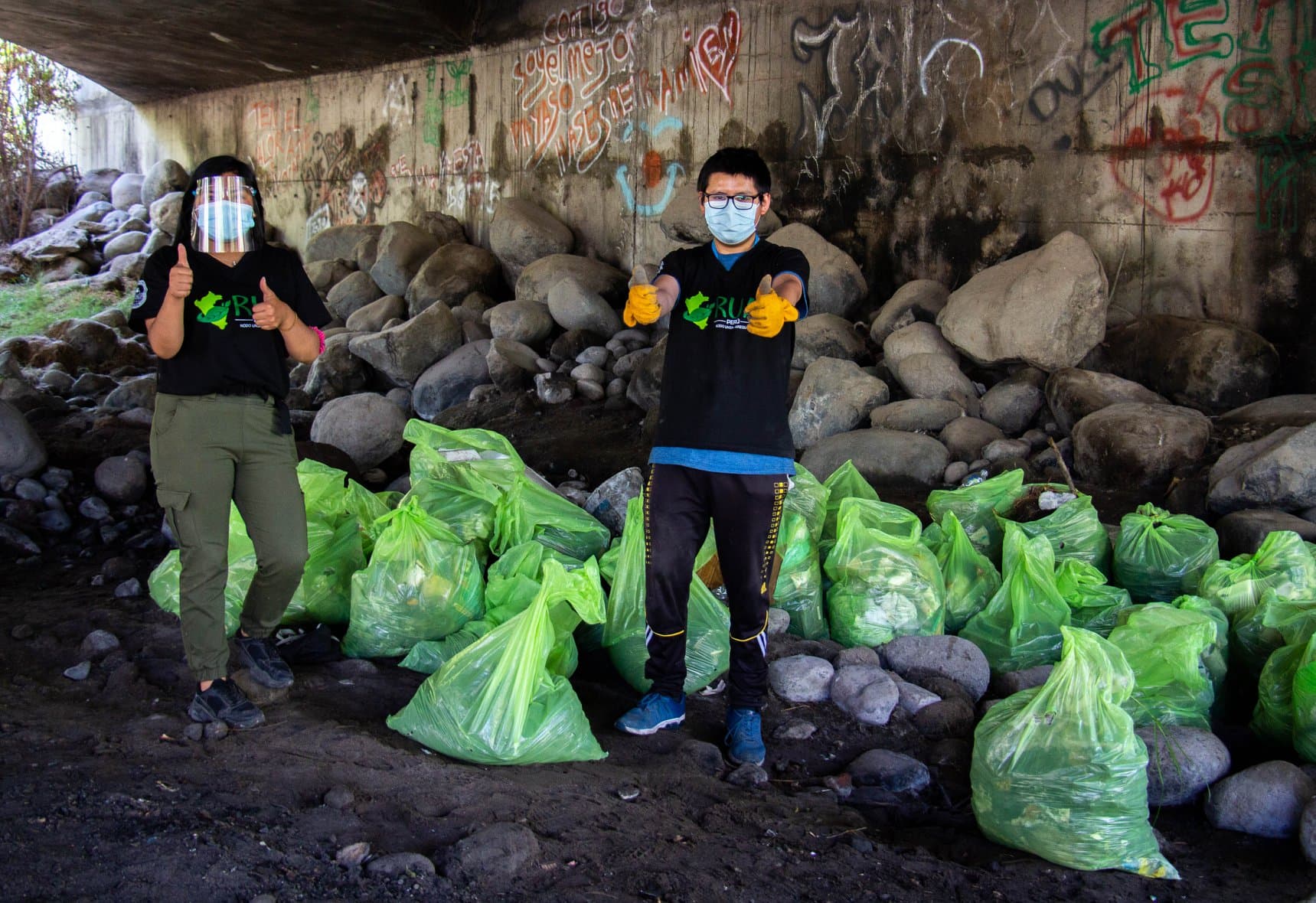 Riberas del río Chili contaminadas con 5 toneladas de basura