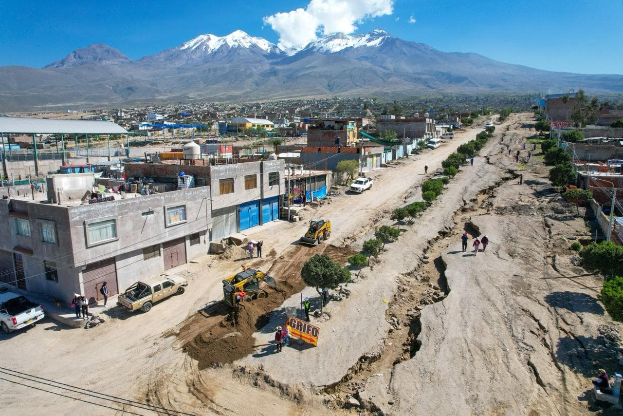 Southern Perú ayudó a limpiar 19 mil toneladas de lodo y escombros en Arequipa