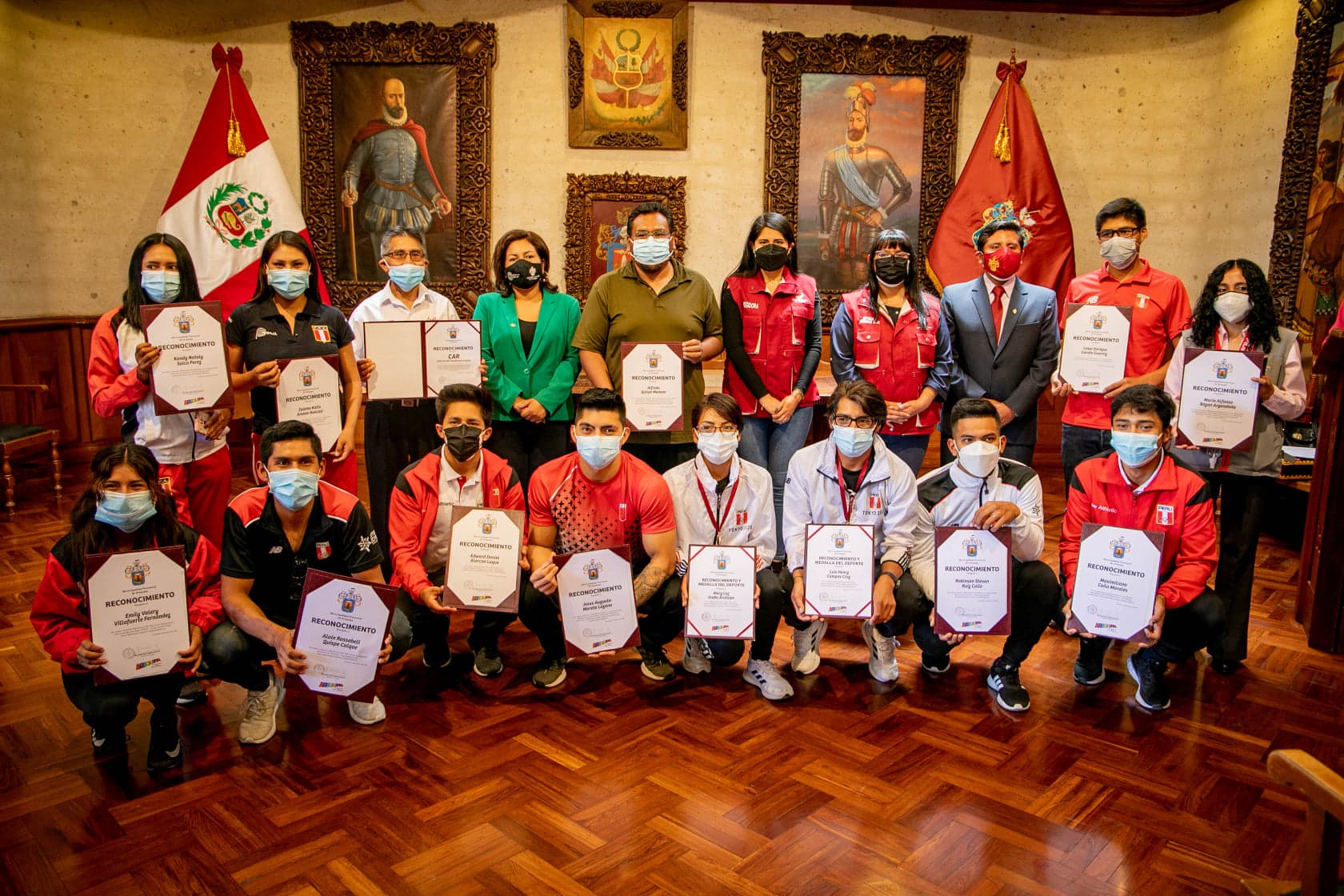 Reconocen a deportistas arequipeños