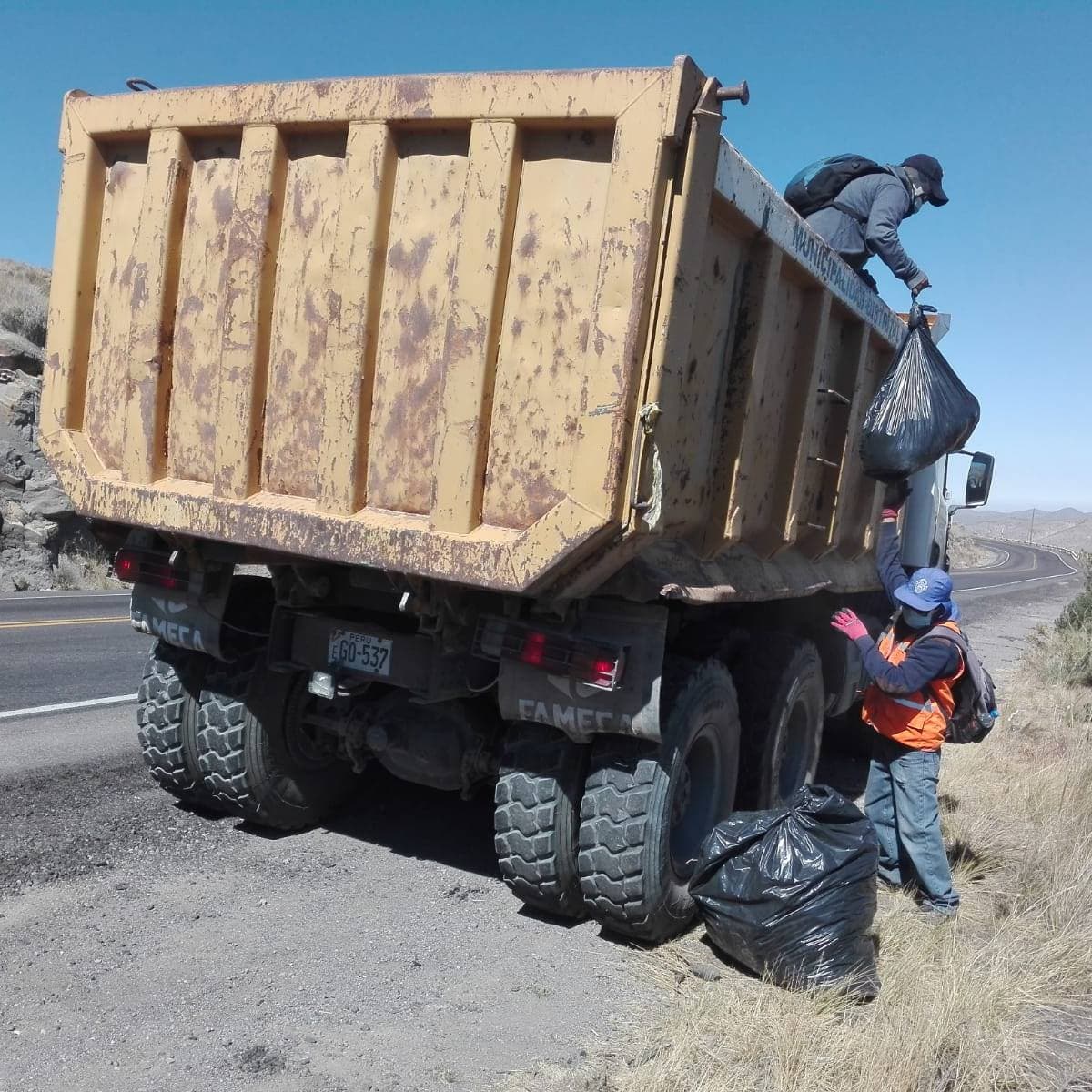 Recogen 80 toneladas de basura en Yura