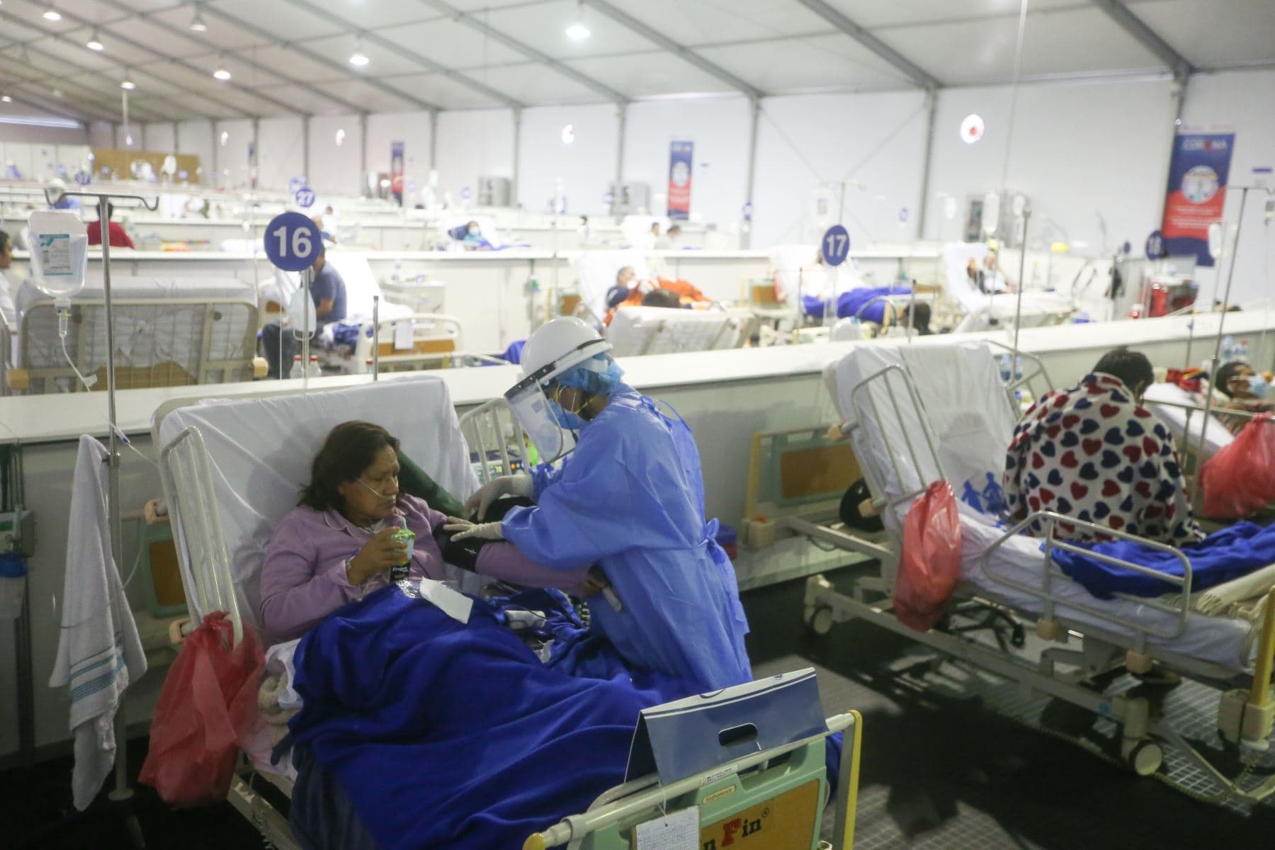 20 mil hospitalizados COVID - 19 no se vacunaron