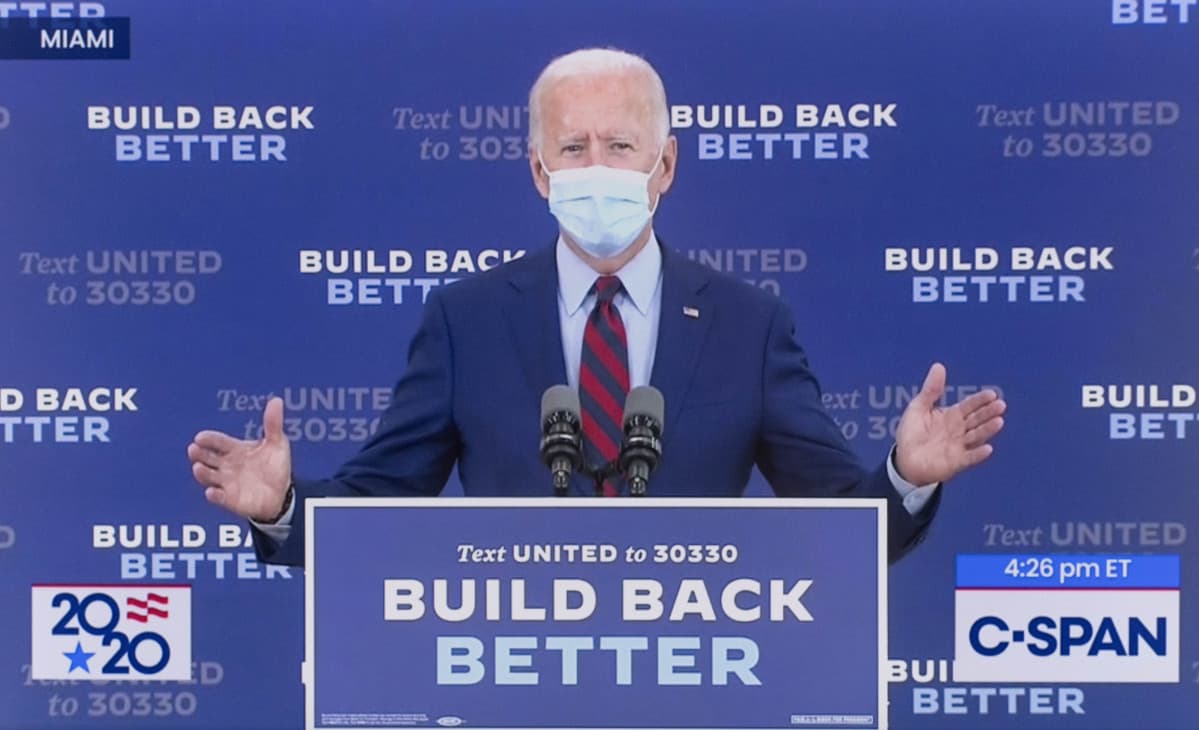 Joe Biden lleva 12 puntos a Donald Trump en encuestas