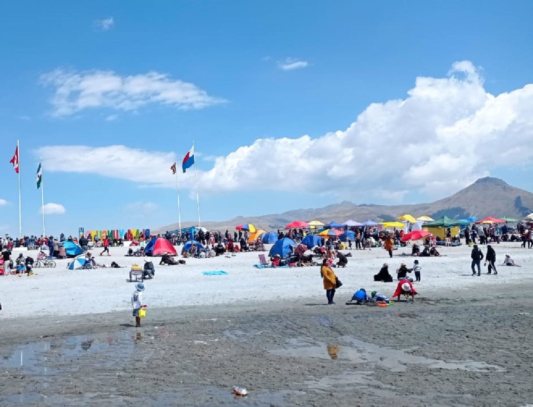 Reabren playa de Challapampa en Puno