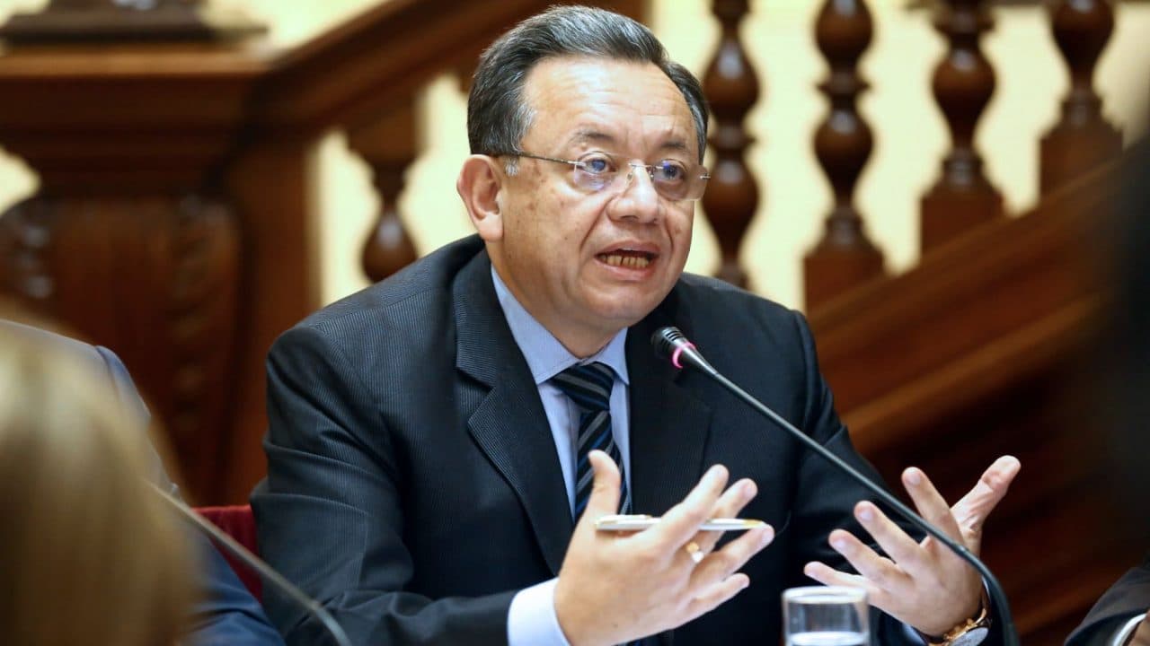 Declaran procedente denuncia contra congresista Alarcón
