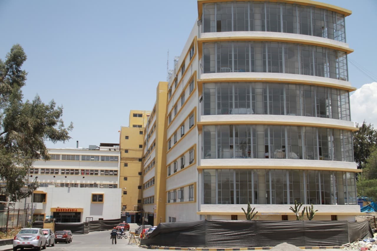 Médicos y personal del HDE dan plazo de dos días al GRA para que culminen obras