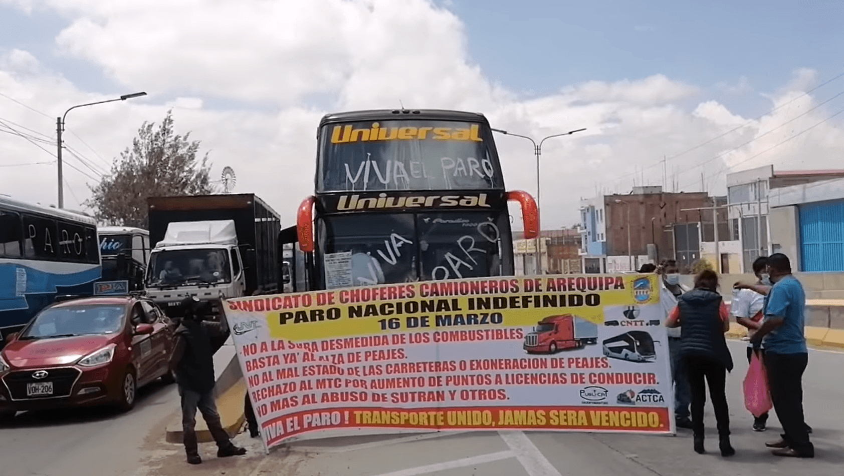 Transportistas interprovinciales anuncian paro indefinido
