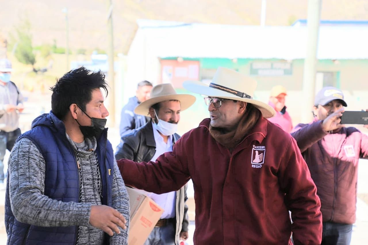 Rohel Sánchez visitó Castilla como parte de su campaña política