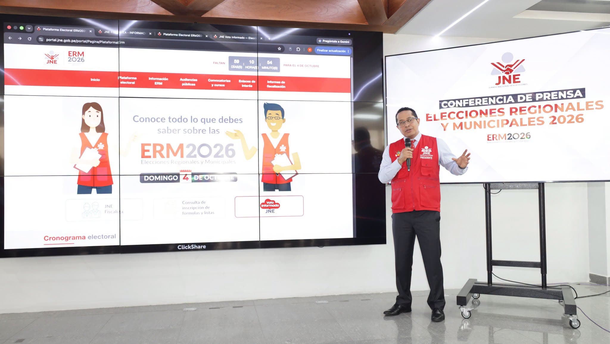 Presidente del JNE se muestra a favor de reelección de alcaldes