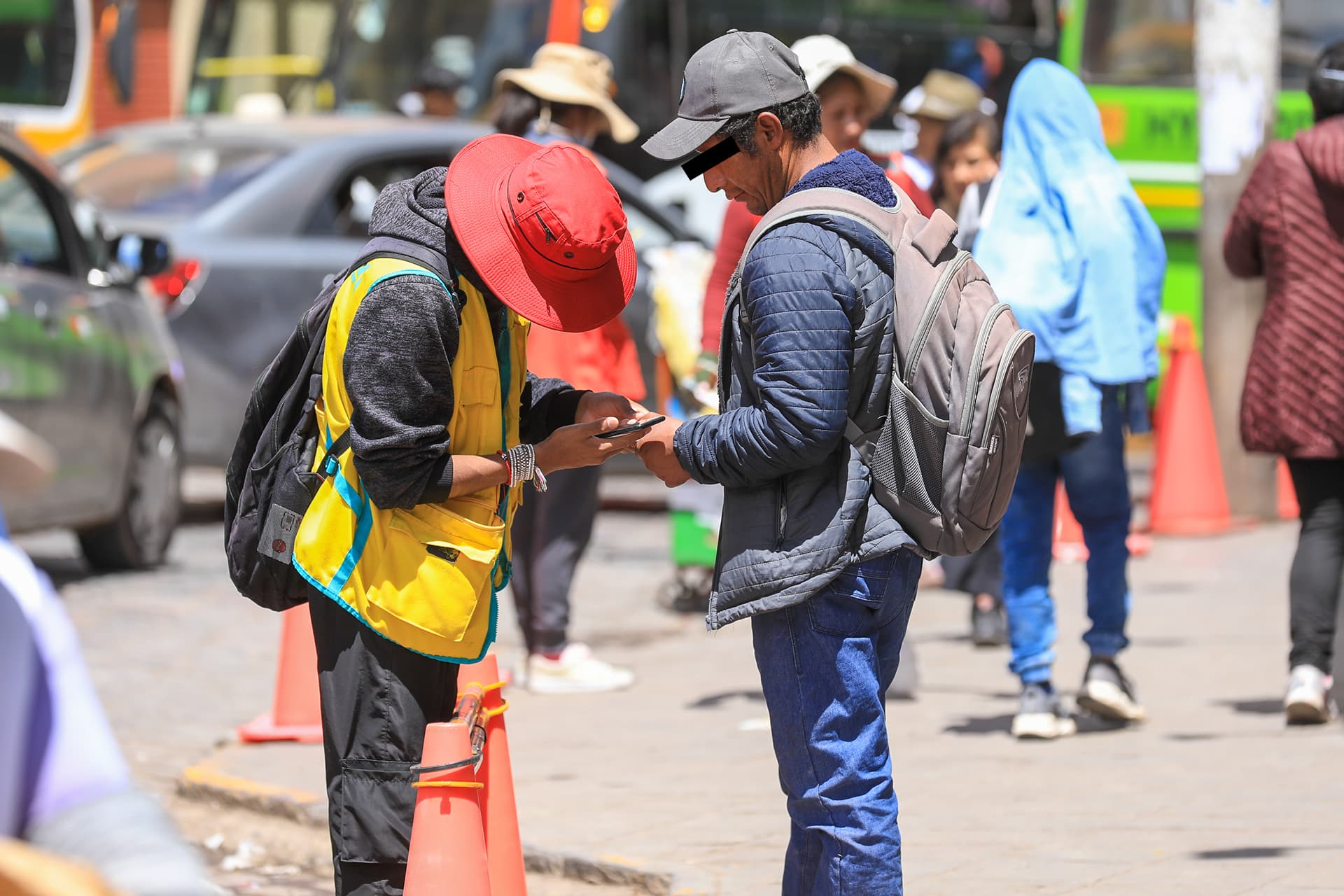 OSIPTEL multó a operadoras por venta de chips en la calle