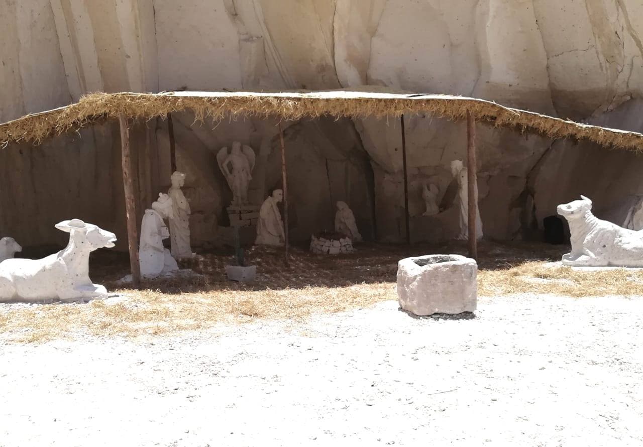 Virgen de Chapi, zoológico y el Nacimiento en las Canteras de Sillar