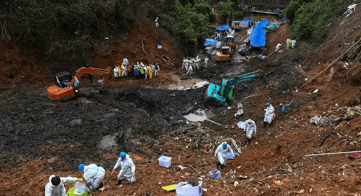Identifican a las víctimas de accidente aéreo en China