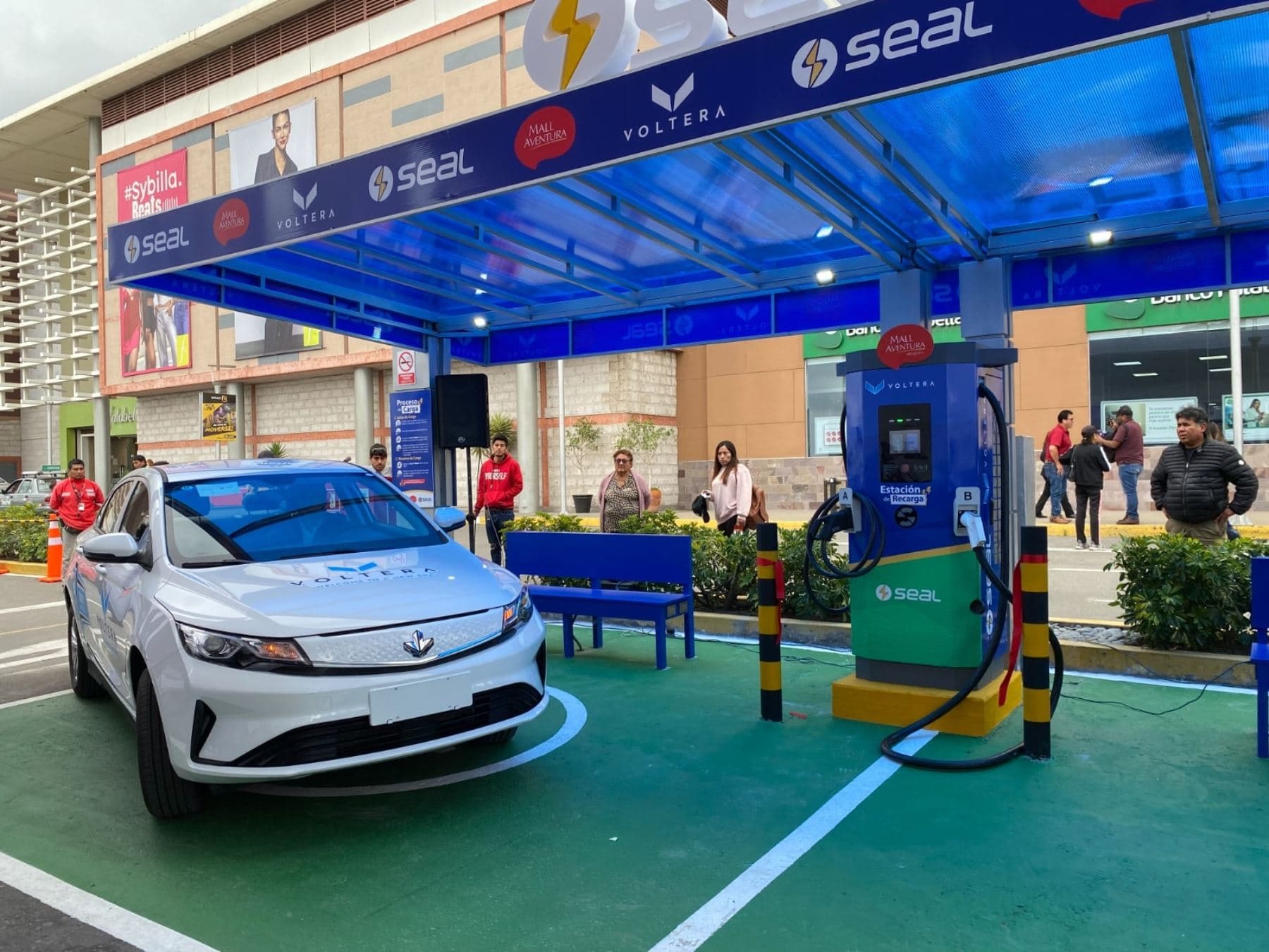 Vehículos electrificados rompen récord de ventas en marzo 2025