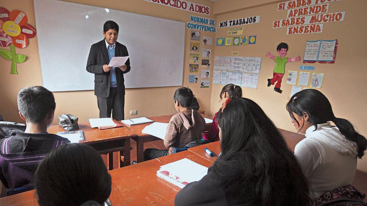 Arequipa: maestros rechazan retorno a clases presenciales