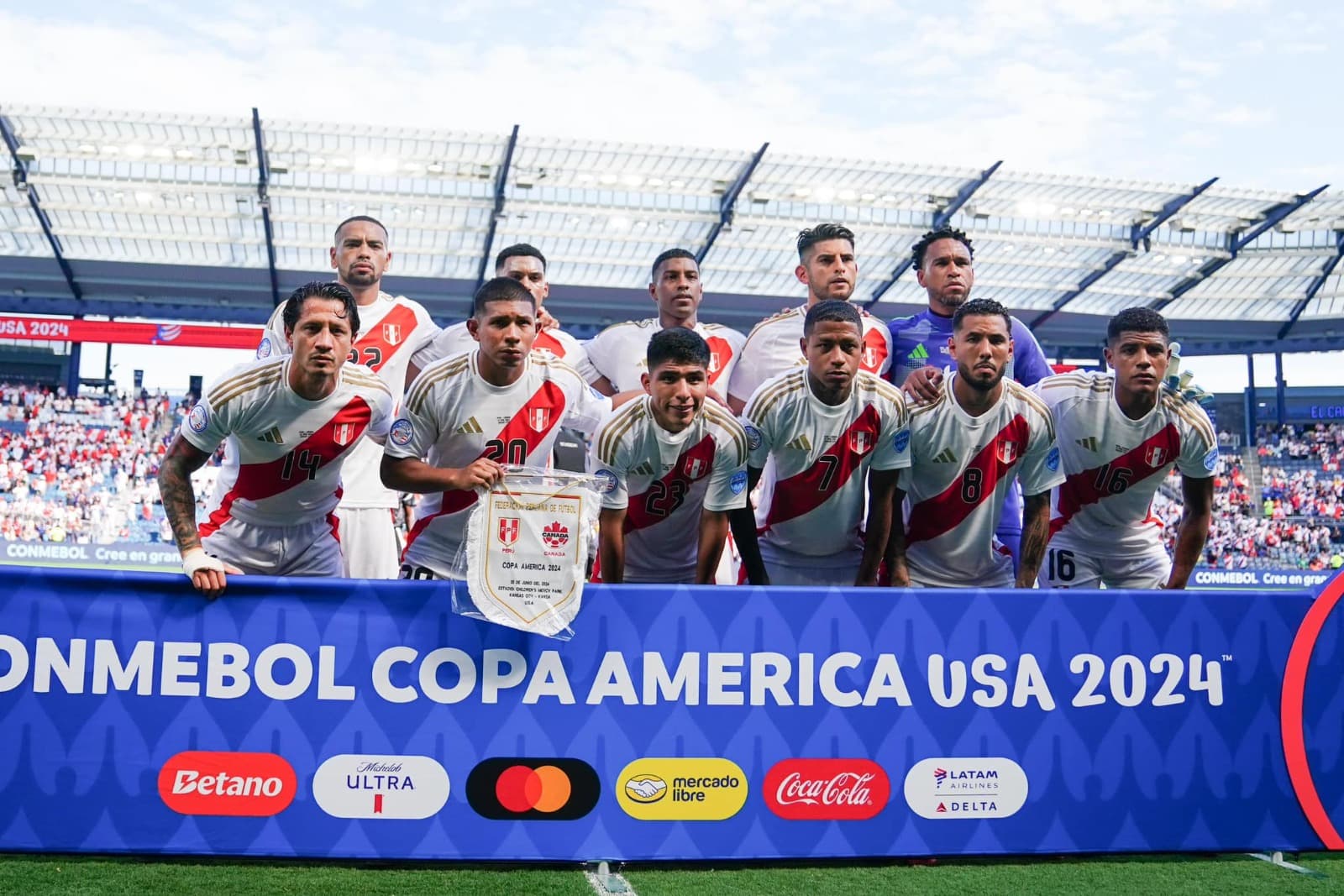 Los cambios de Perú y Argentina para el duelo de Copa América