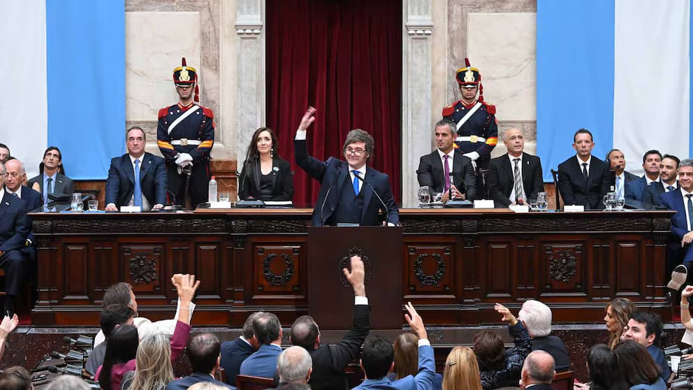 Javier Milei promete más de noventa reformas estructurales en Argentina para este año