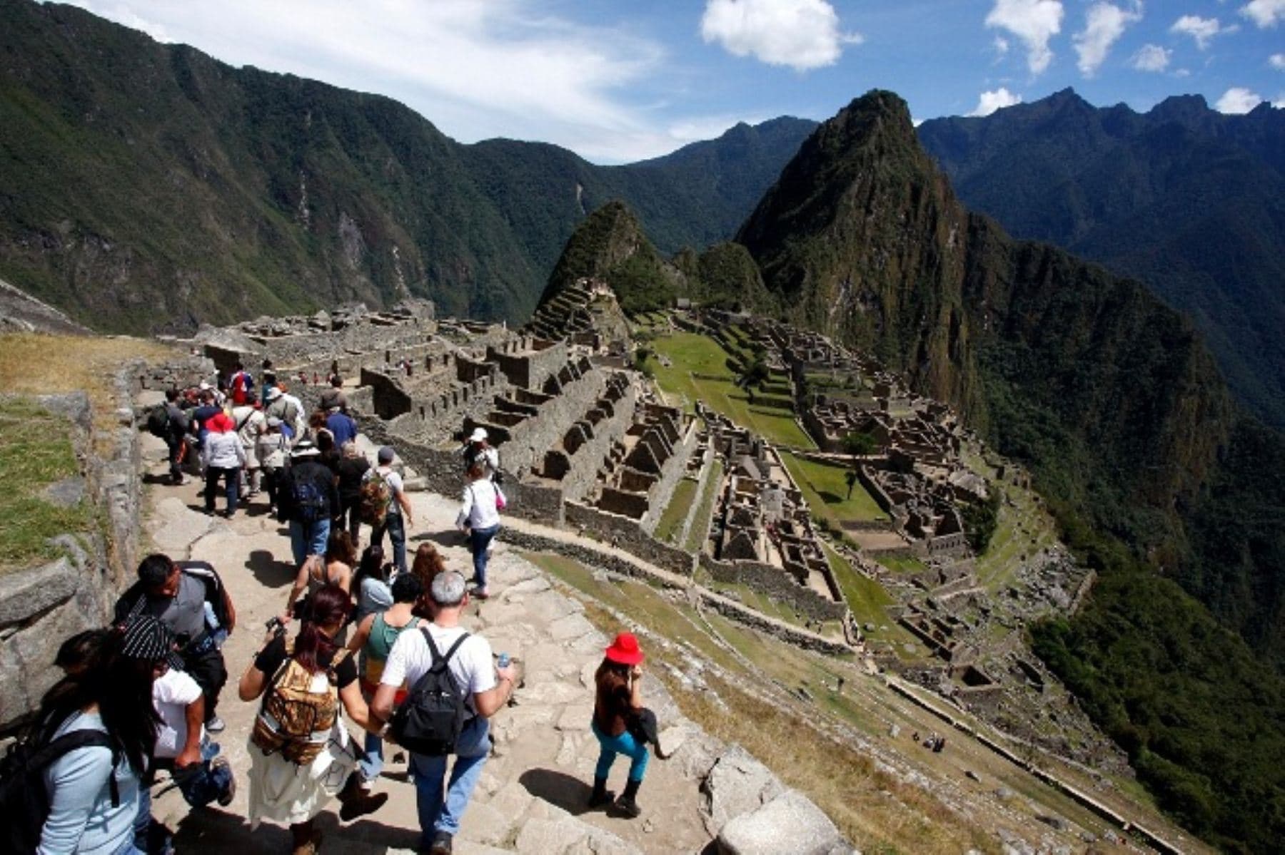 Machu Picchu proyecta recibir más de un millón de visitantes