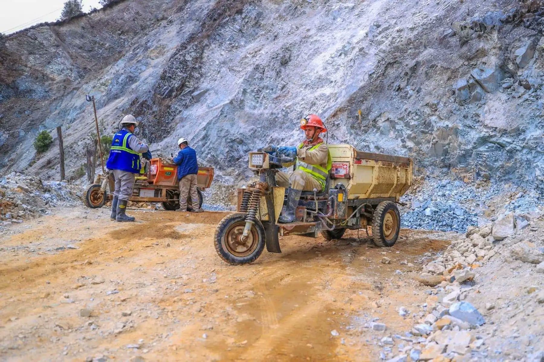 Inversiones mineras superarían los US$5 mil 100 millones este 2025