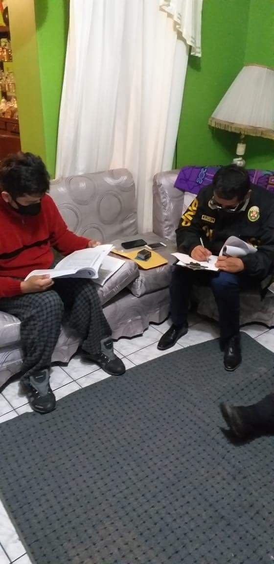 Funcionarios y policías fueron intervenidos en sus viviendas
