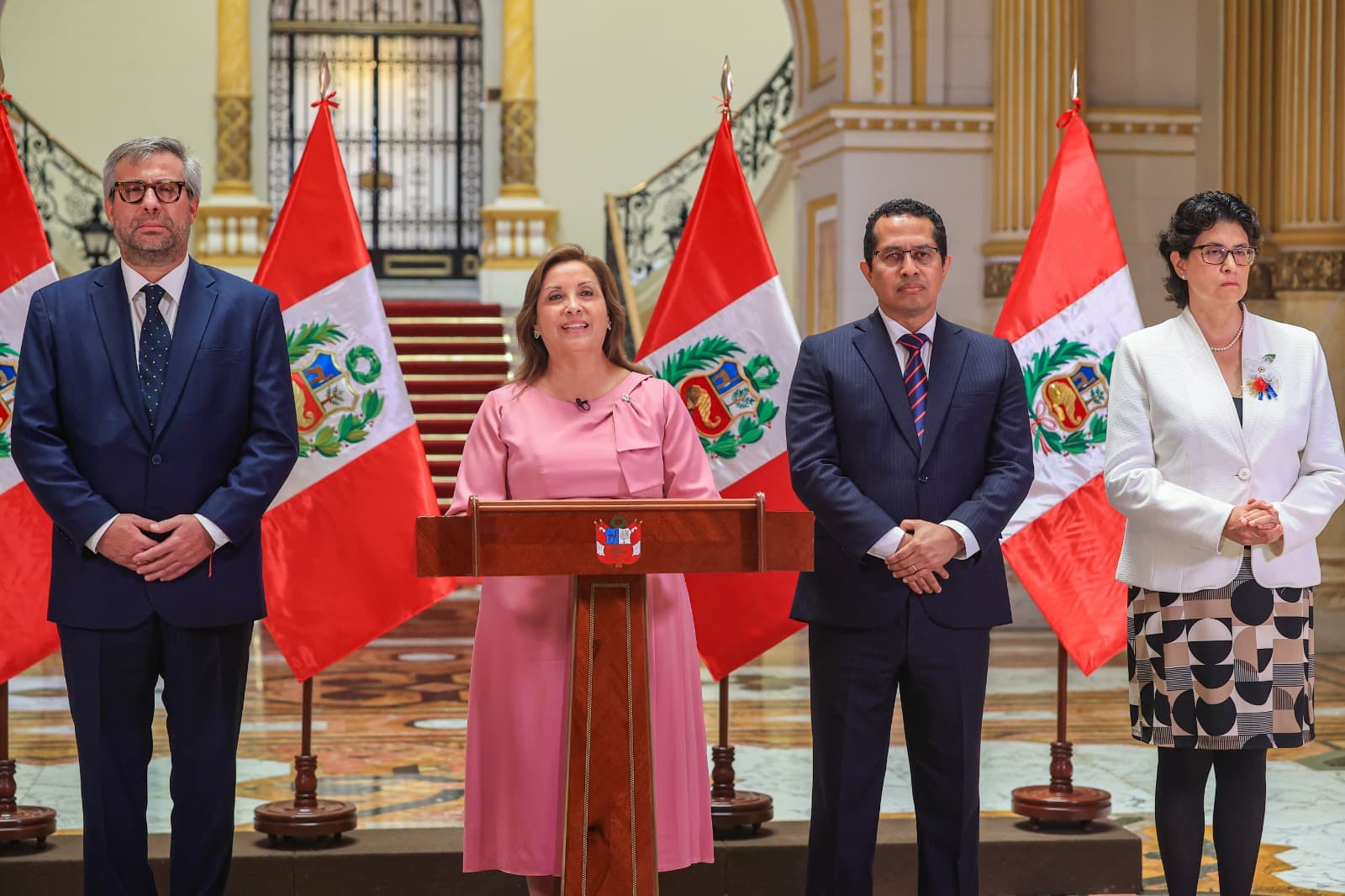 Boluarte convoca a Elecciones Generales para abril del 2026