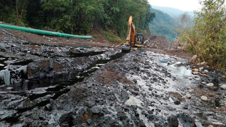 Ecuador: Advierten contaminación petrolera en río amazónico