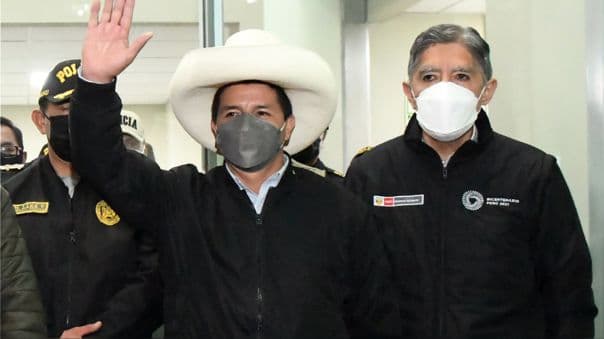 Avelino Guillen señaló que Castillo no escucha ni al premier