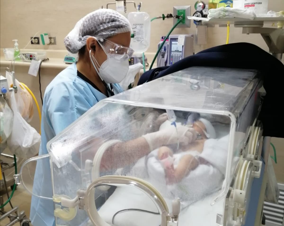 Arequipa: tres bebés ingresan a áreas de cuidados críticos por coronavirus