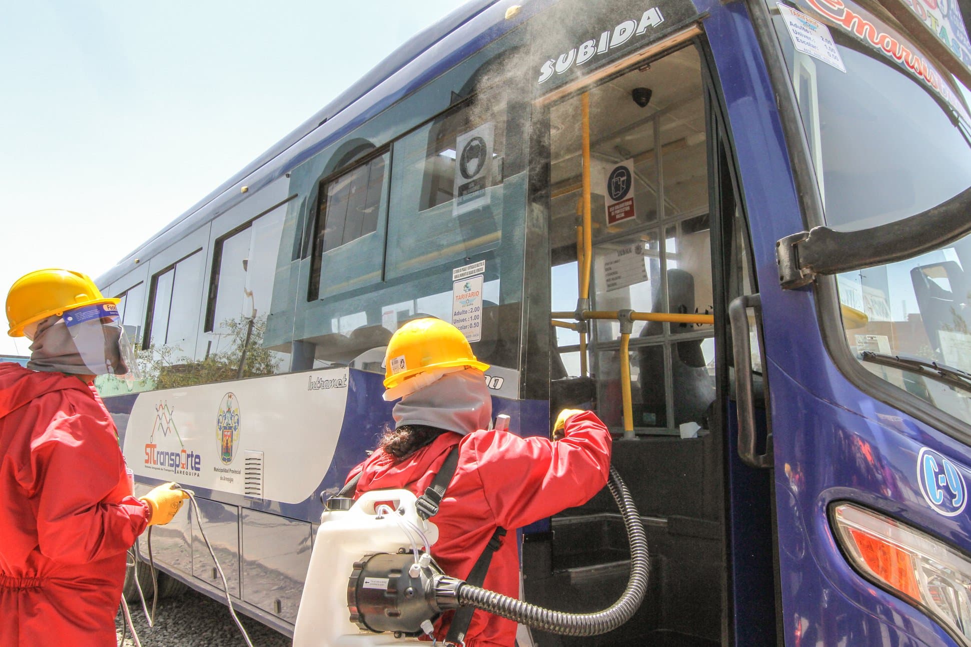 Municipio inició la desinfección de vehículos del SIT en terminales