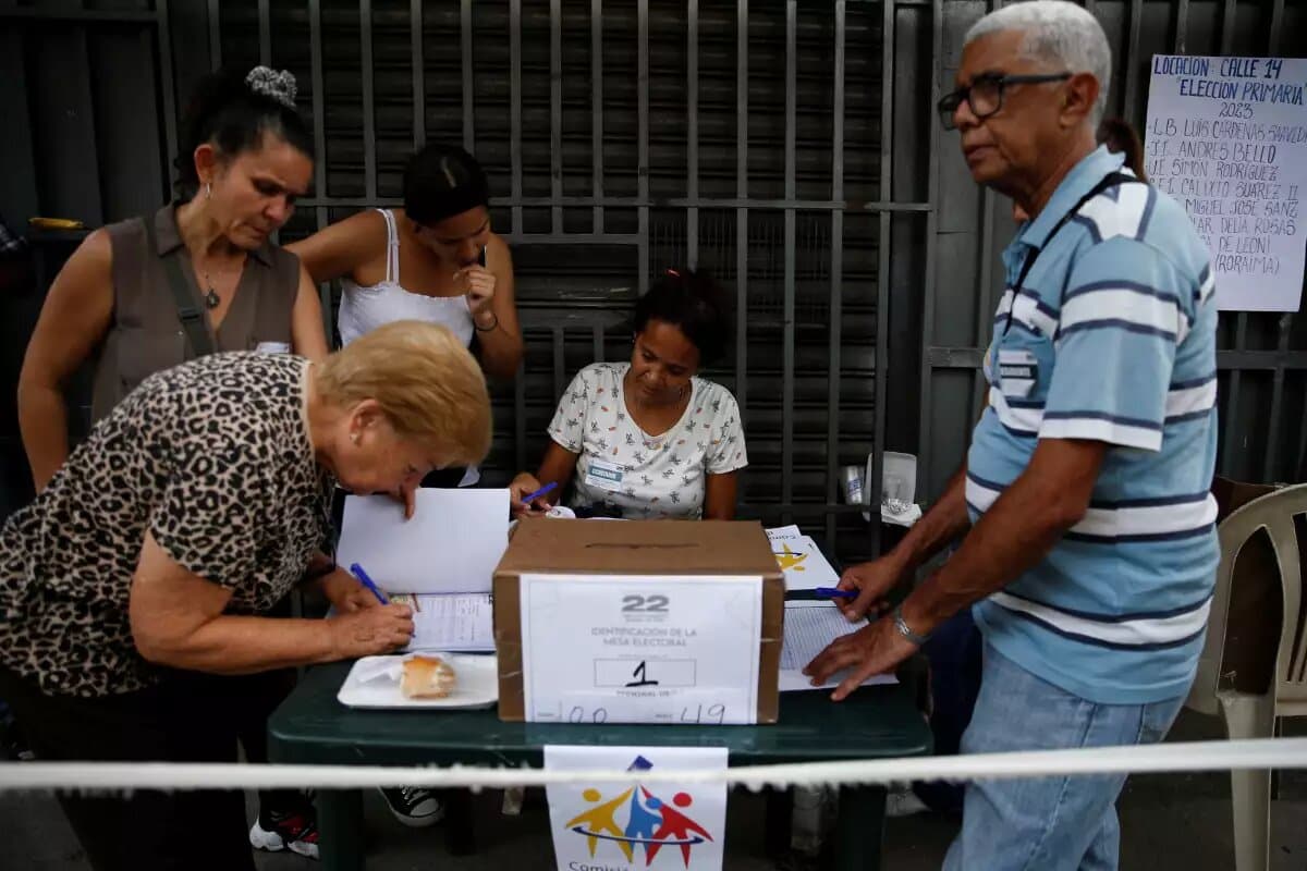 Justicia venezolana suspendió las elecciones de la oposición