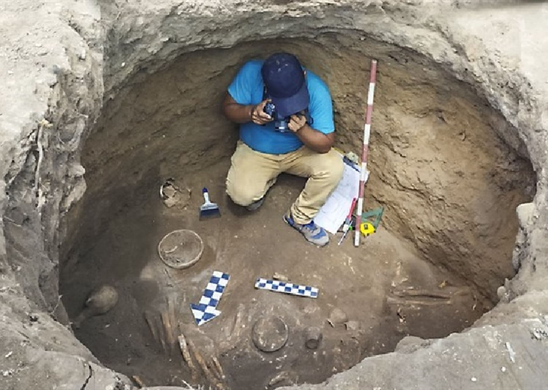 Hallan tumba colectiva prehispánica en Amazonas