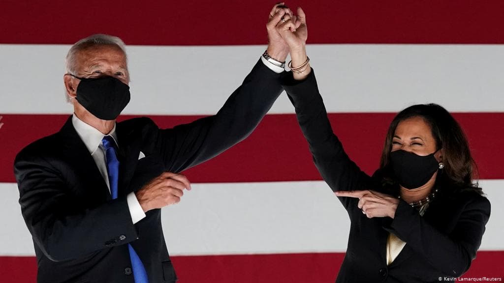 Biden realiza vota anticipado y pide buscar un camino diferente
