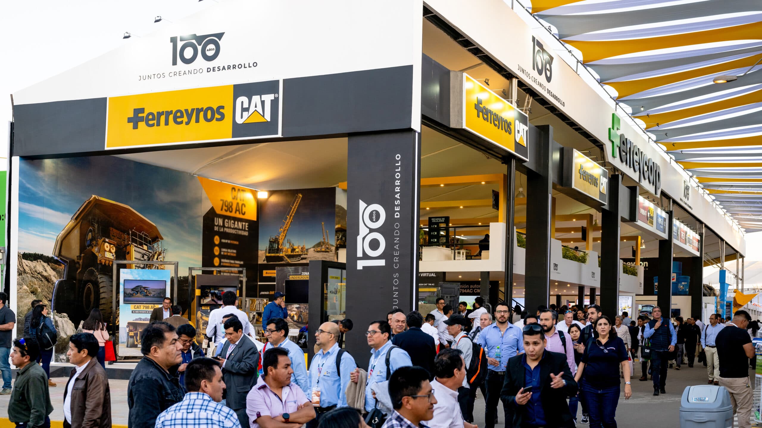 Ferreyros exhibe en PERUMIN 37 manejo remoto de camión gigante