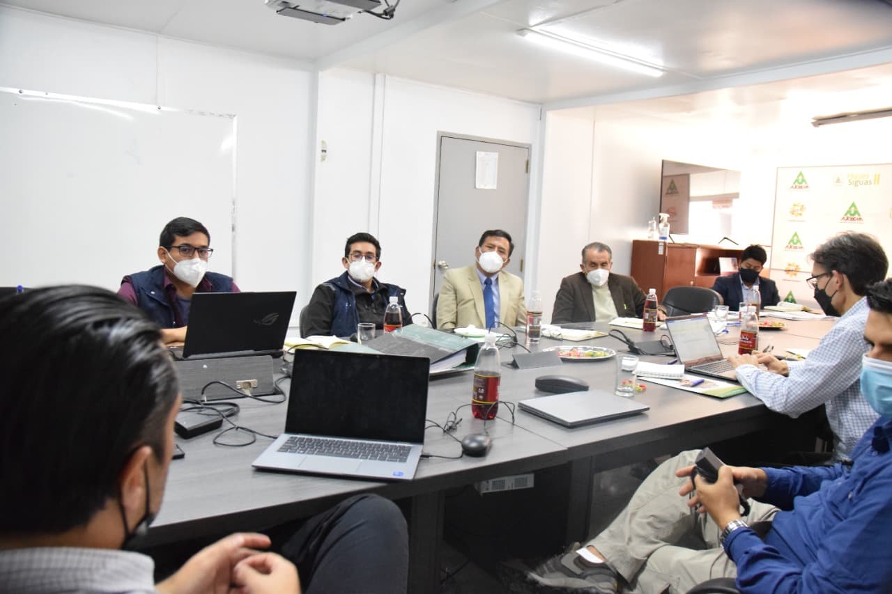 Autodema se reúne con delegados CAF