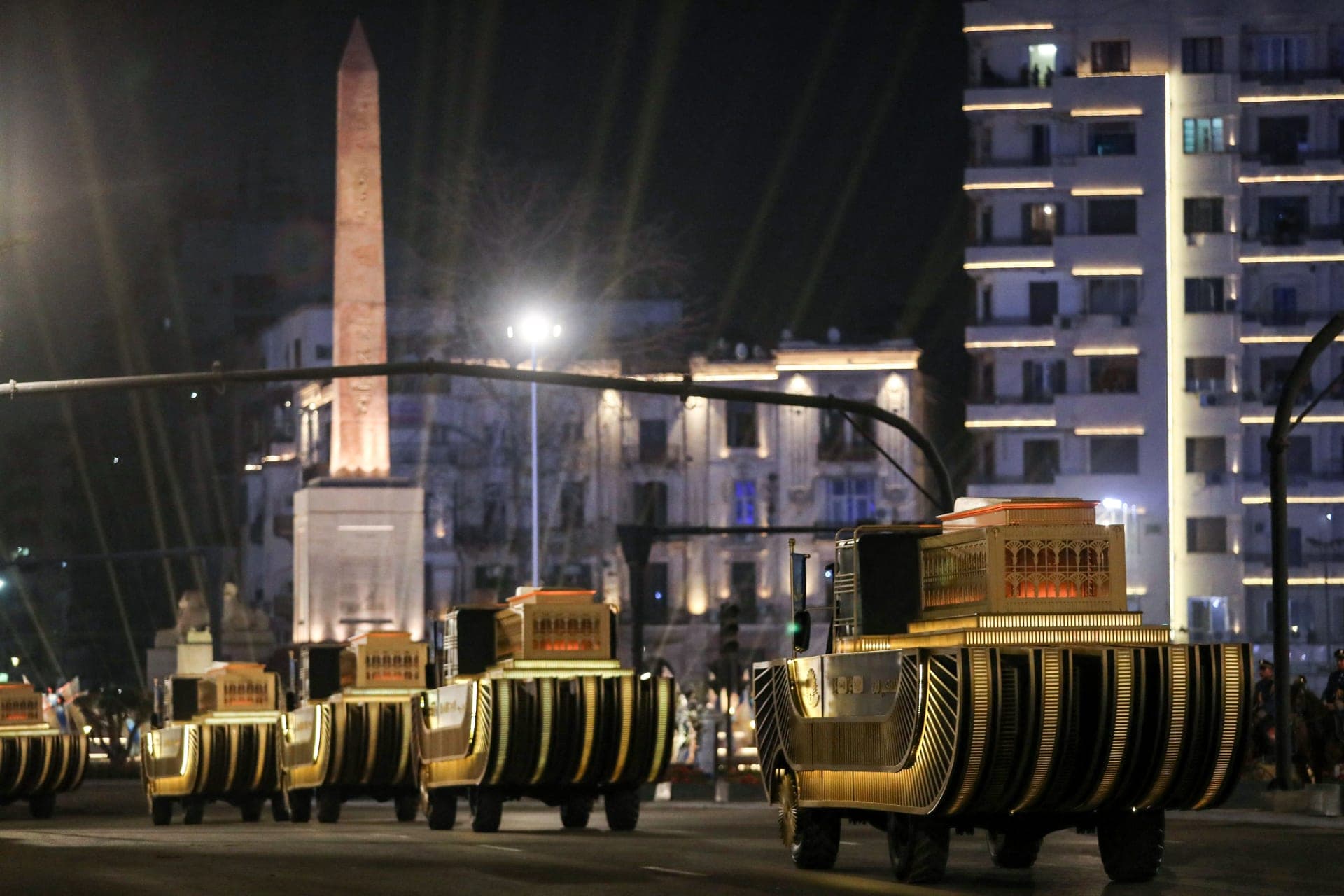 Egipto: transportan más de 20 momias de faraones