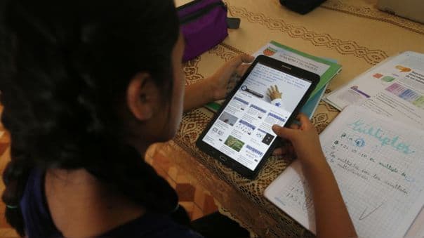 Llegan tablets para escolares en situación vulnerable