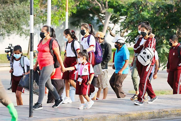 Recortarían vacaciones del 2023 para recuperar clases perdidas